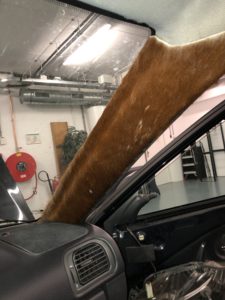 Right hand side pillar